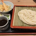 難波千日前 釜たけうどん 八重洲北口店 - 