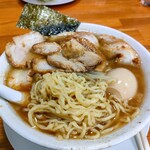 らーめん まる幸 - この中細縮れ麺が最高