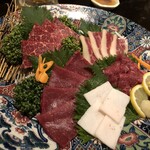 馬肉料理  馬勝蔵 - 