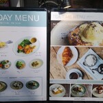 44APARTMENT - 外看板メニュー