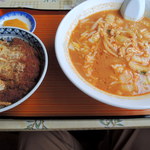 味の三平 - ミニ激辛味噌＋ミニカツ丼セット　850円　2013.9