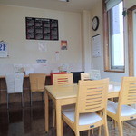 味の三平 - 店内