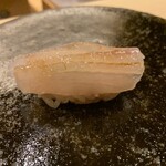 すし処 睦月 - 鱚の昆布締め　赤