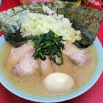 Suehiroya - チャーシューメン　中盛り　味付玉子　薬味ネギ　麺かため　味濃い口　油普通