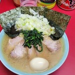 Suehiroya - チャーシューメン　中盛り　味付玉子　薬味ネギ　
