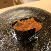 すし処 睦月 - 初物のスジコ