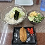 Tenryou Udon - 冷やしうどん500円  いなり寿司１個90円