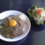 カレー屋 香助 - ひよこ豆のキーマカレー & パリパリキャベツサラダ