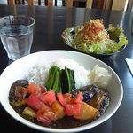 カレー屋 香助 - ベジタブルカレー & パリパリキャベツサラダ