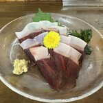 麺酒場 弁慶 - イルカ刺身