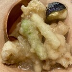 にっこり食堂やすのぶ - 【’23.7】季節の野菜と鶏？の煮浸しあんかけ