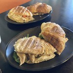 Cafe Gudcha - チキンクロワッサン