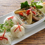 バーンソムデット - グリーンカレー ￥１３５０