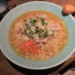 ビレッジ - 今宵の〆は特製ラーメン！そこらへんのラーメンより100倍美味しい（すみません）。凄い。。