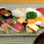 Sakura Sushi - 龍宮のコース、握り寿司