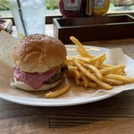 サニーサイドキッチン - 料理写真:サニーサイドバーガー