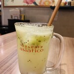 ベトナムビストロasiatico - ノンアルコール乳酸菌フルーツソーダ（生キューイ）