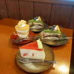 珈琲 はんなり - 20230820スイカのレアチーズケーキ、抹茶のモンブランタルト、バナナティラミス