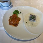 四川豆花飯荘 - 