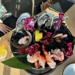 SEAFOOD HOUSE PIER54 - 