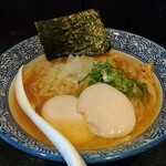 麺屋 武一 - 濃厚鶏骨醤油らーめん(税込880円)