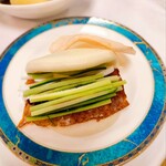 北京飯店 - 北京ダックの蒸しパン包み