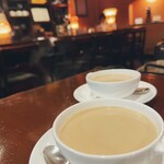 CAFFE FOGLIO - ロイヤルミルクティーにした！