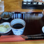 そばきり 吾妻路 - 蕎麦つゆ　250円