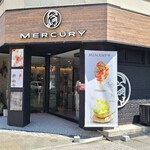 CAFE AND BAR MERCURY - JR福山駅から徒歩5分の「CAFE AND BAR MERCURY(カフェアンドバー・マーキュリー)」さん
            2022年開業、店主さんと男性スタッフ1人の2名体制