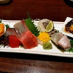 岳志 - 刺身盛り合わせ