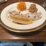 cafe bain-marie - お野菜バナナ、燻製鶏ハム、切り干し大根、キャロットラペ、マッシュルーム