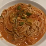 ナポリの食卓 - 生パスタ　アボカドとエビのクリームトマトソースベース