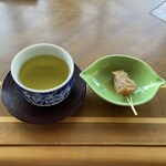 虹岳島荘 - お着きのお菓子を頂きました。