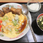 新元素 - 角煮天津飯（980円）