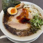 Jukusei Shoyu Ramen Kyabeton - 味玉焦がしネギきゃべとん