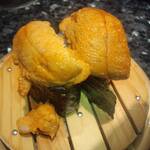 沼津 すし之助 - こぼれ生うに(三皿目)