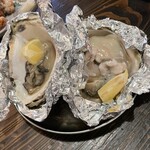 Kaisen Hama Yaki Kamimura Shouten - 焼き用の牡蠣　（右がメチャデカ！）