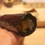 鮨 しみづ - 雲丹と本鮪すき身の海苔巻き