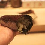 鮨 しみづ - 炊き立てのシャリと山葵の巻物