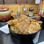 ぶた福 - かみご豚丼のミックス