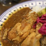 wacca - 良く煮込まれた手羽元のチキンカレー