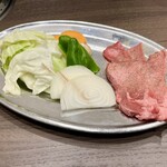 Yakiniku Horumon Maruyoshi - 