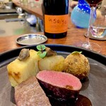 ビストロ ルリール - ニュージーランド産仔羊ロースト、バルサミコソース。マッシュルームリゾットのコロッケ、冬瓜、キタアカリとチーズのミルフィーユ。