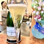 ビストロ ルリール - シャンパーニュからマリアージュコースがスタート