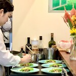 ビストロ ルリール - 仕上げはsommelierのマダムがサポート