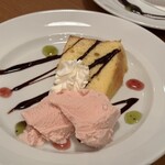 スペランツァ - シフォンケーキとストロベリーアイス