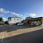 そば打ち幸甚 - 駐車場