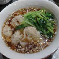 香港風ぷりぷり海老ワンタン麺