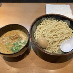 鐵 - 味噌つけ麺¥1000  特盛500g ¥150  味付玉子¥100