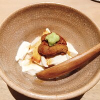 たつ庄 - 先付　豆腐と赤ウニ